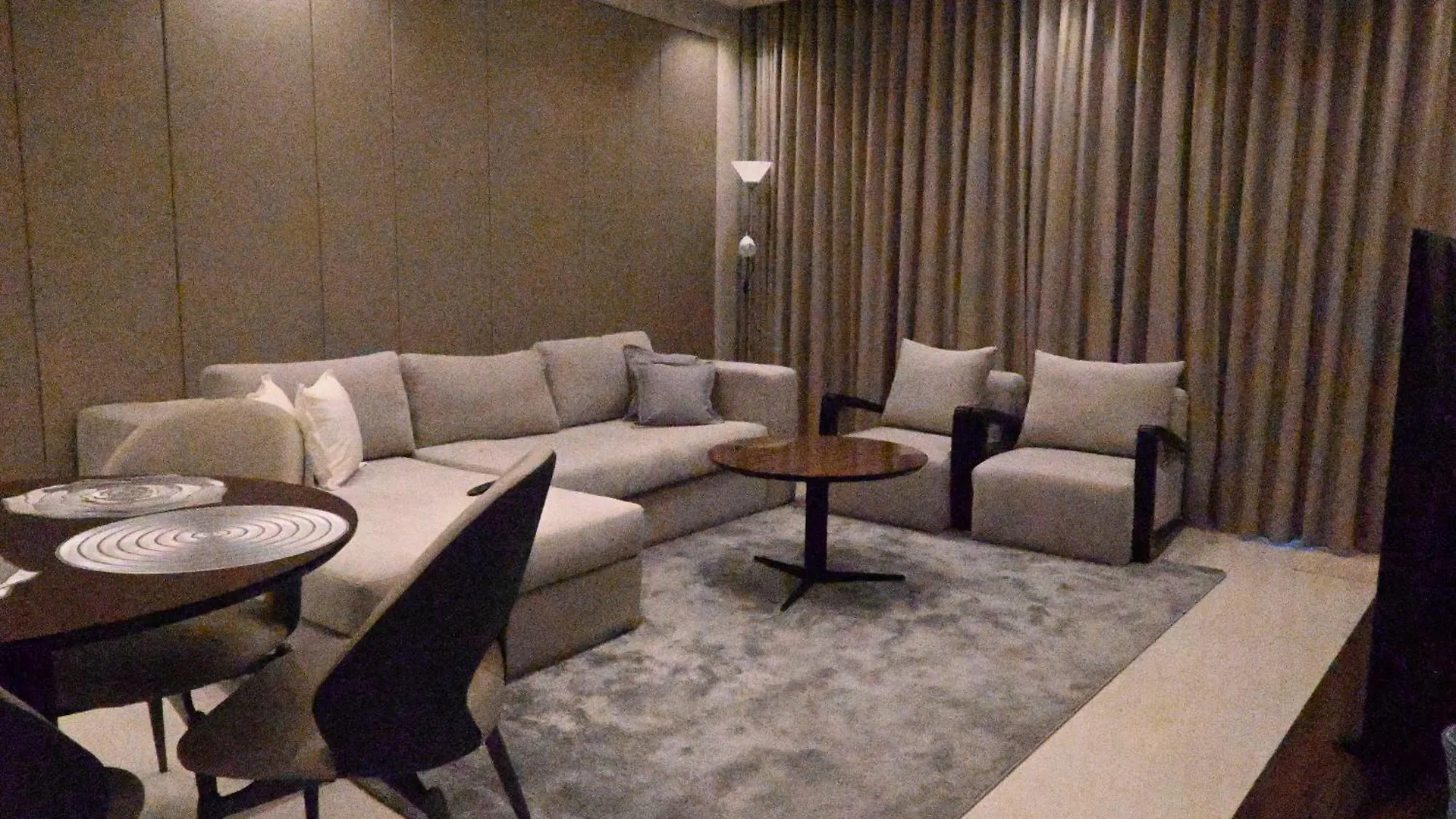 Modern 2Bhk In Business Bay L Close To Paramount And Sls Hotels Dubai
