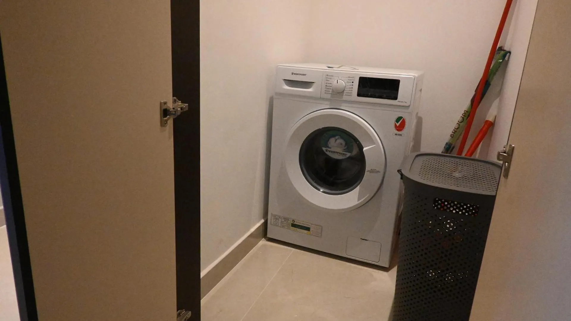 Modern 2Bhk In Business Bay L Close To Paramount And Sls Hotels Dubai 0*,