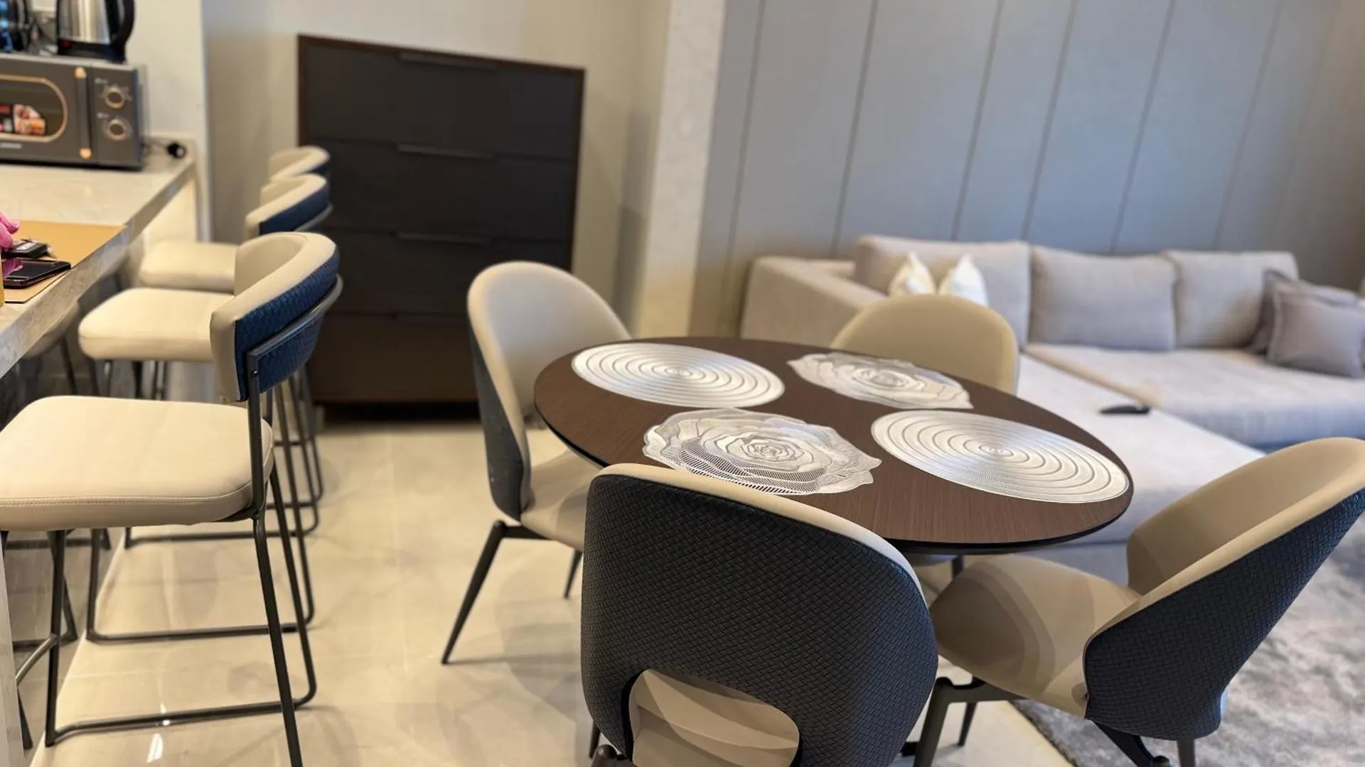 Modern 2Bhk In Business Bay L Close To Paramount And Sls Hotels Dubai Apartment