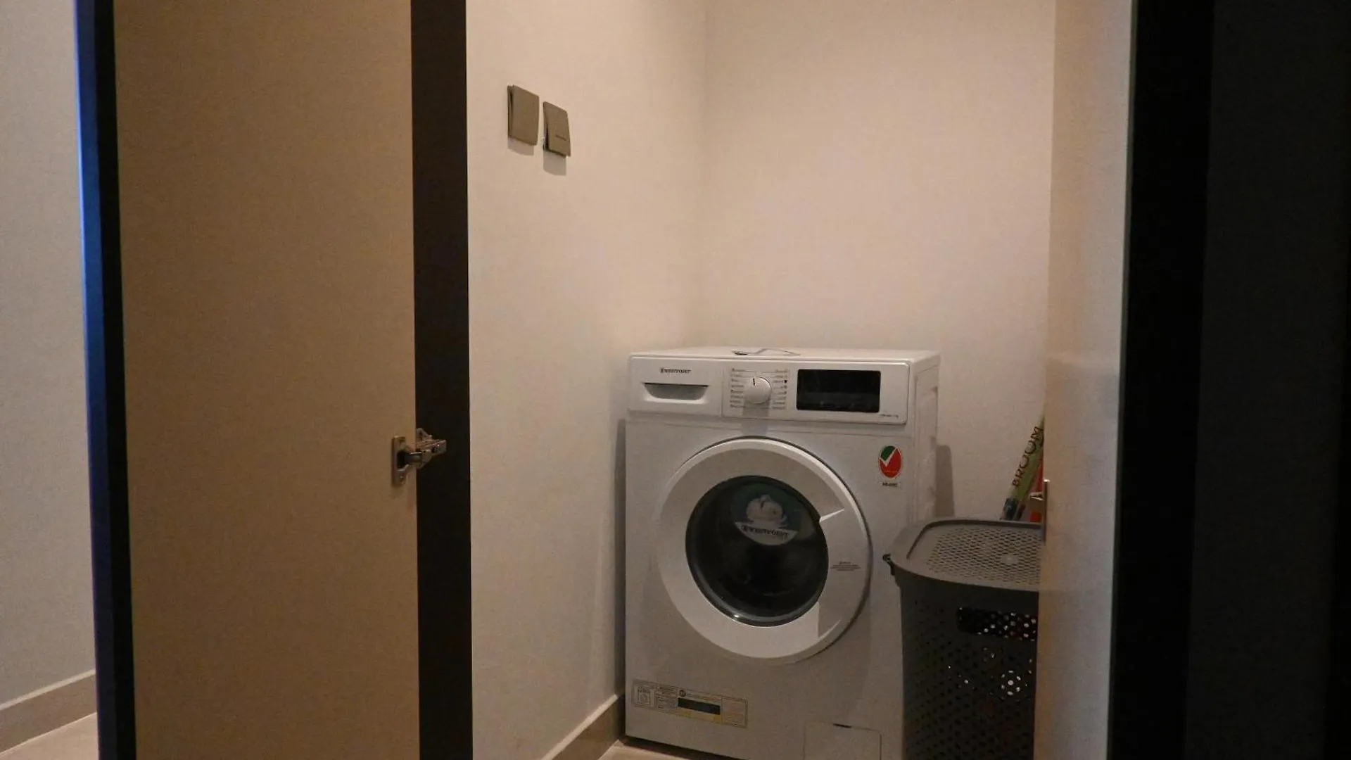 Apartman Modern 2Bhk In Business Bay L Close To Paramount And Sls Hotels Dubaj