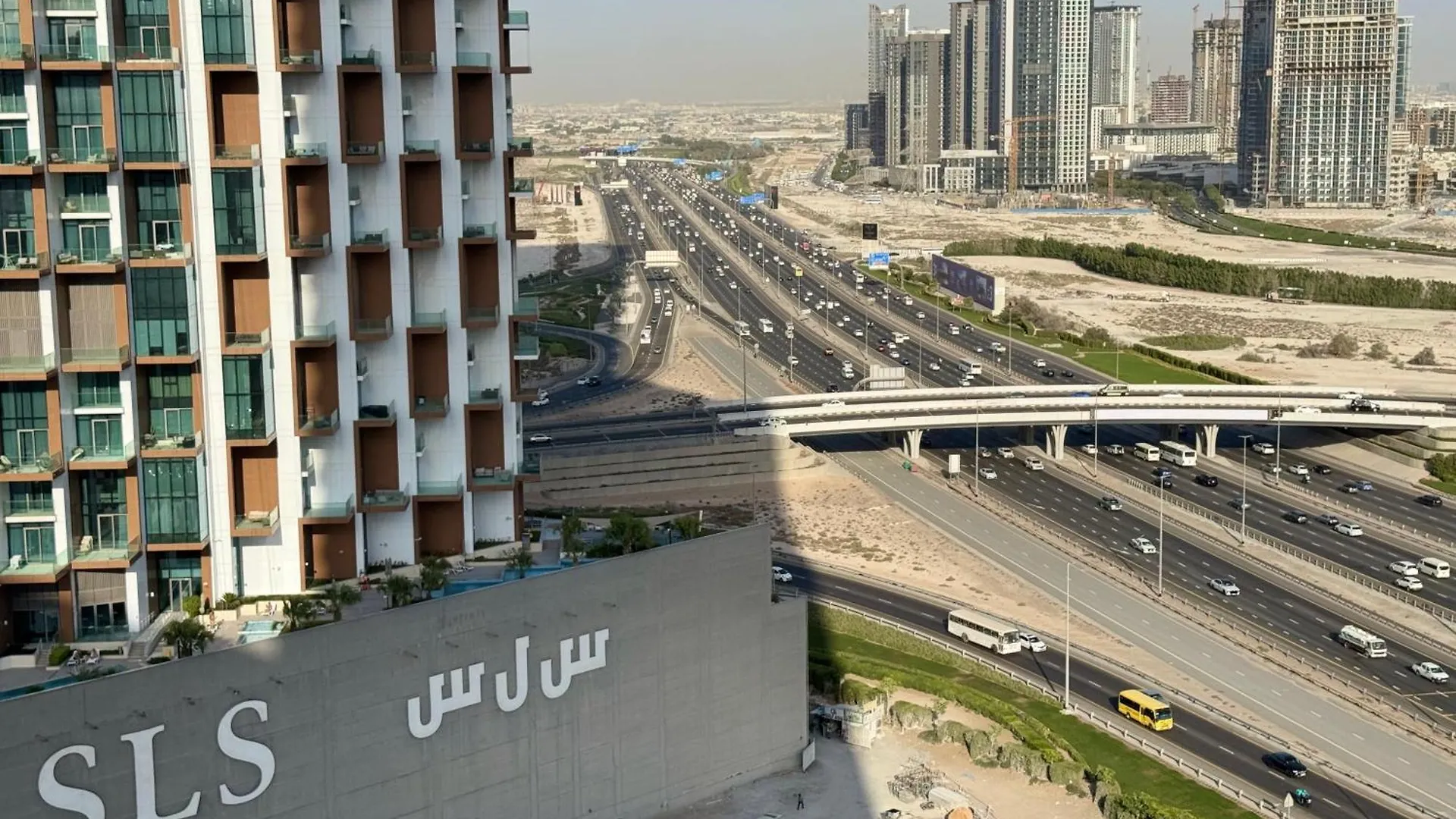 Modern 2Bhk In Business Bay L Close To Paramount And Sls Hotels Dubaj
